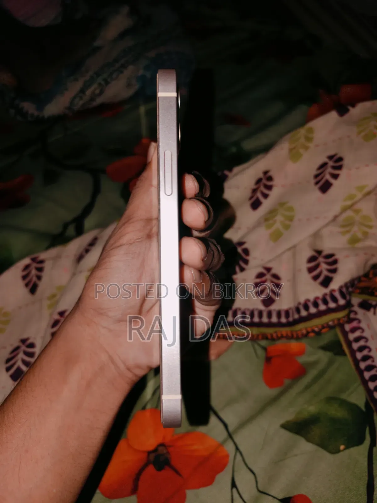 অ্যাপল আইফোন ১২ ১২৮ জিবি হোয়াইট