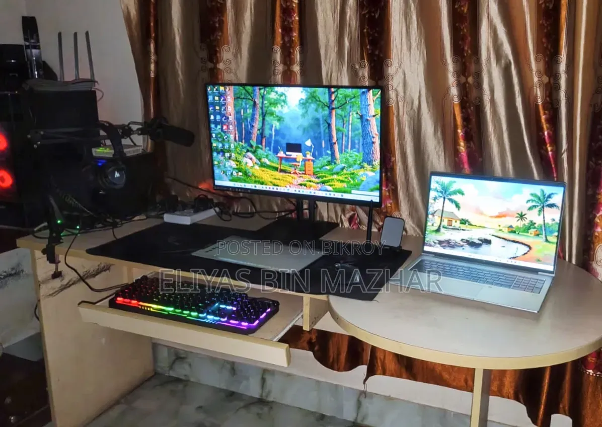🖥️ Stylish computer table for sale