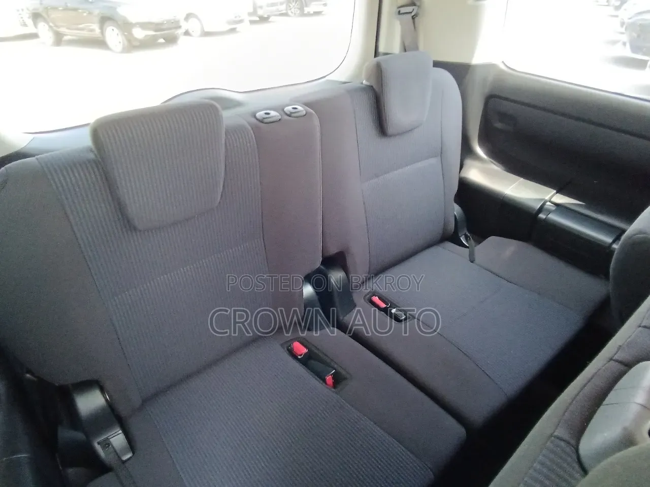 Toyota Noah 2.0 Front-Wheel Drive (8 Seater) 2021 Black