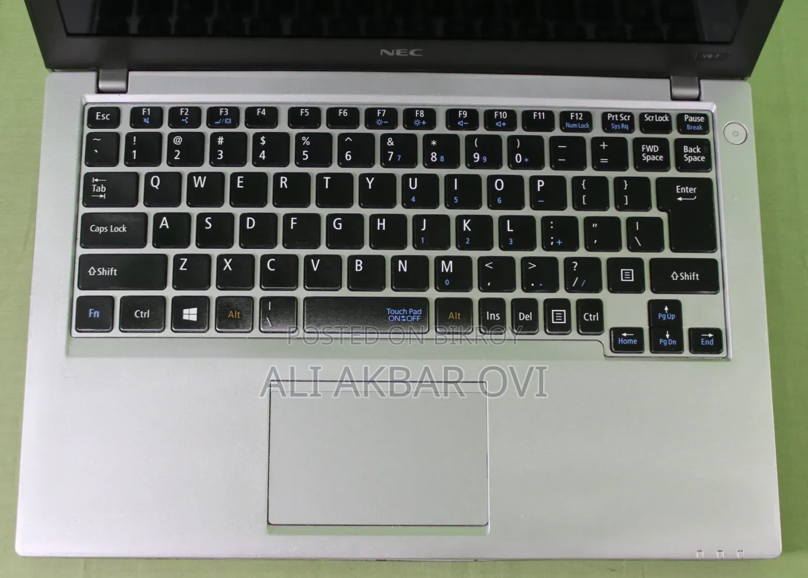 Laptop NEC 4GB Intel Core i5 SSD 128GB