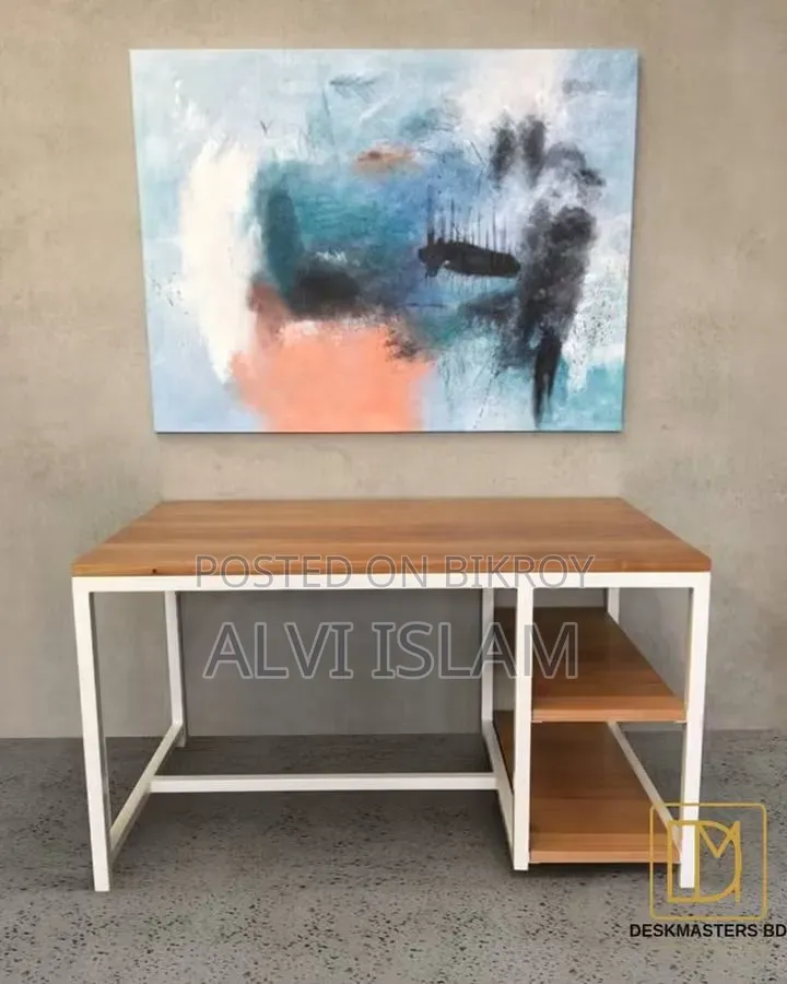 Premium Frame Table