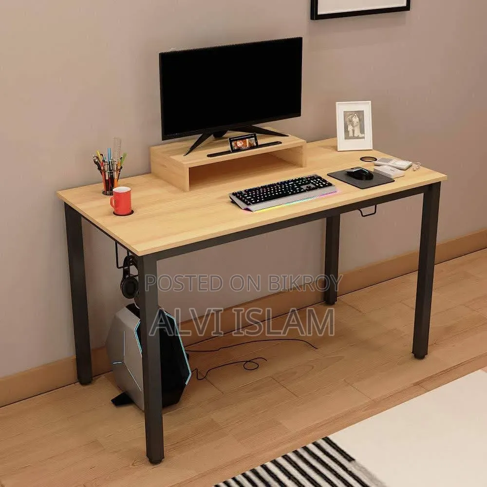 Premium Frame Table