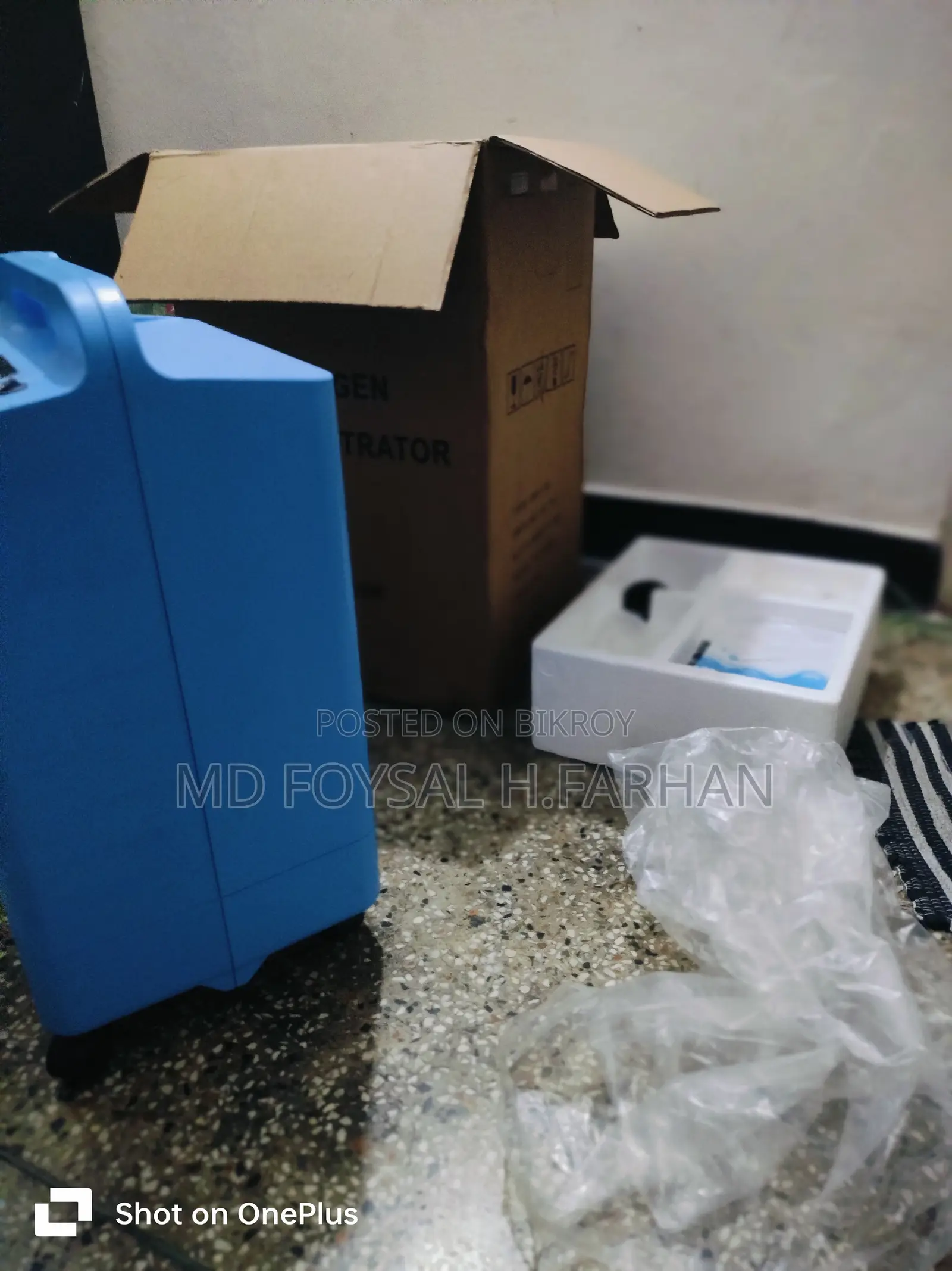 Oxygen Concentrator Look Like New