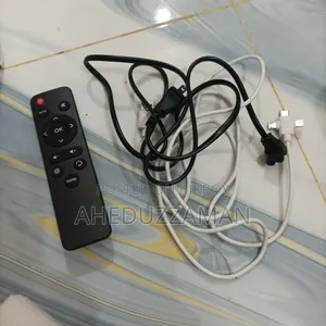 Hy 300 LCD Projector