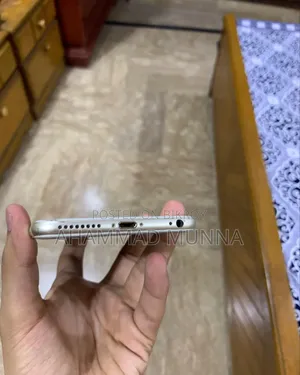 Apple iPhone 6s 64 GB Rose Gold