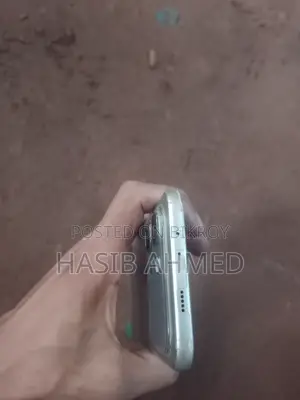 ইনফিনিক্স নোট এজ ১২৮ জিবি সিলভার