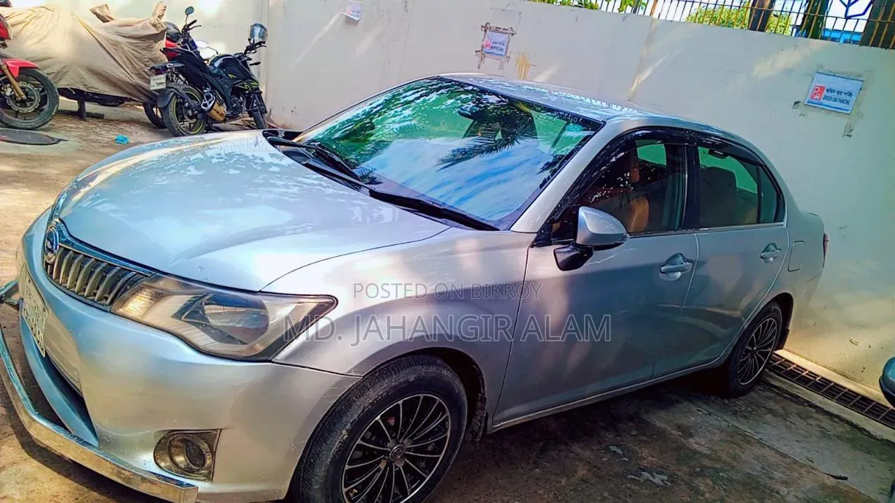 Toyota Axio 2012 Silver