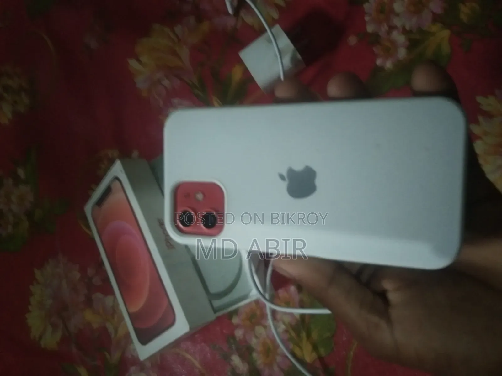 Apple iPhone 12 64 GB Red