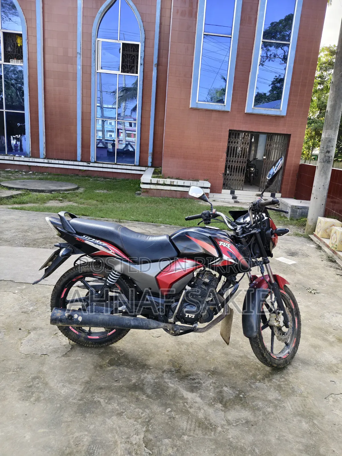 টিভিএস স্ট্রাইকার ১২৫ ২০১৮ কালো