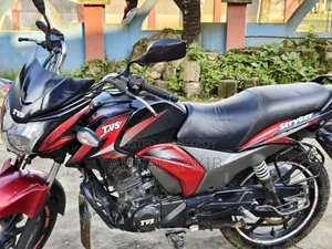 টিভিএস স্ট্রাইকার ১২৫ ২০১৮ কালো