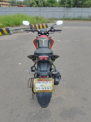Hero Thriller 160R Refresh 2022 Red