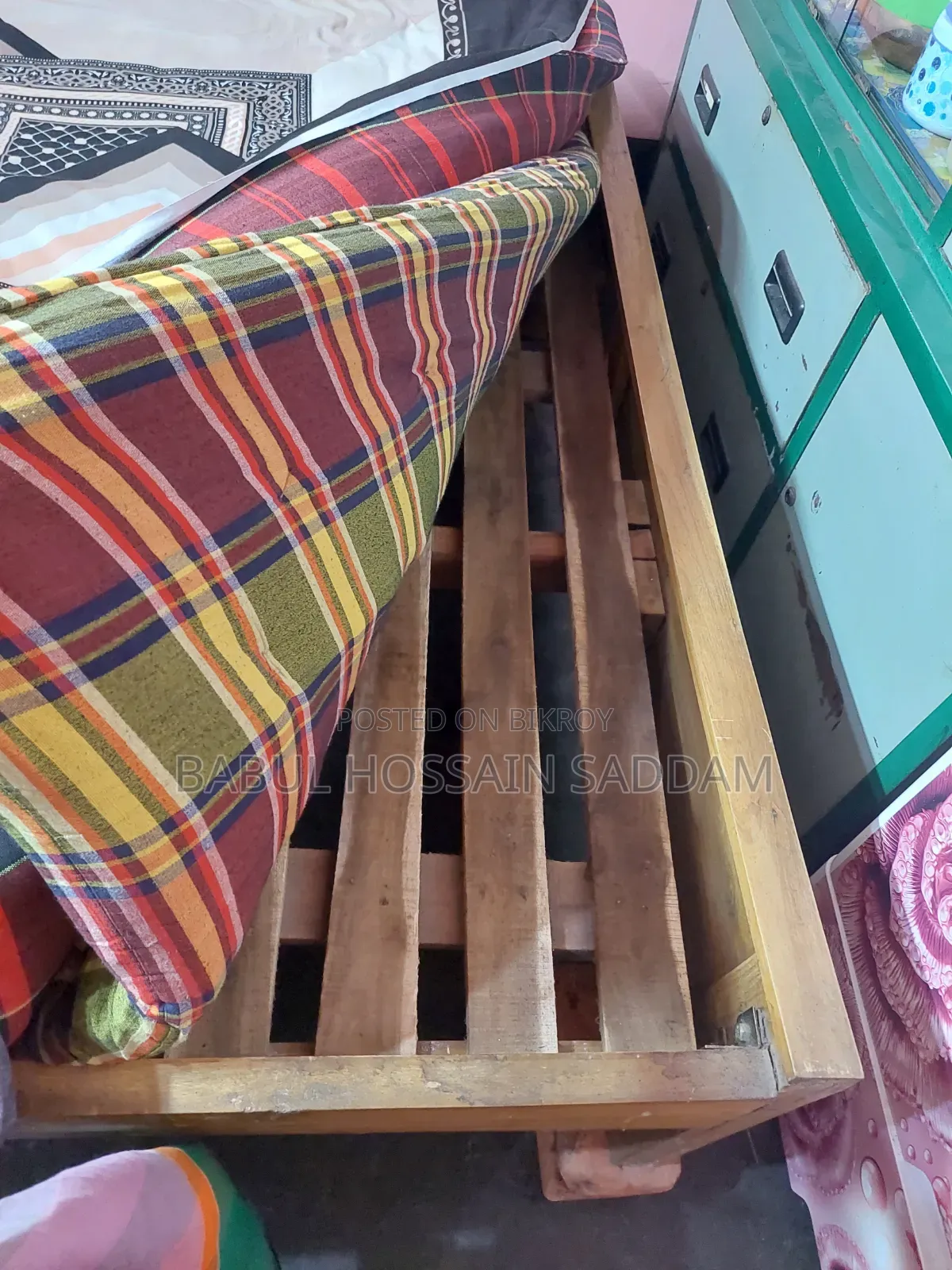 আকাশমনি কাঠের খাট