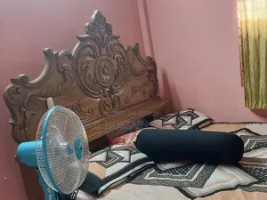 আকাশমনি কাঠের খাট