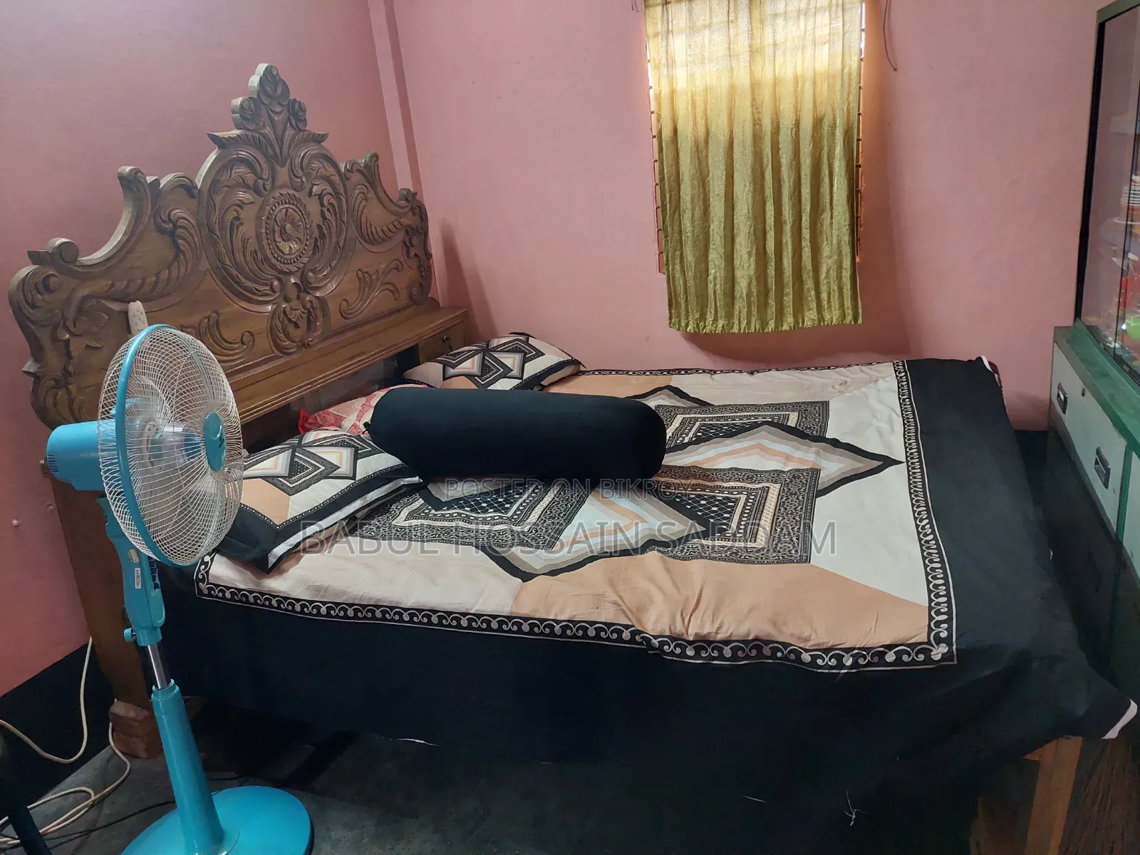 আকাশমনি কাঠের খাট