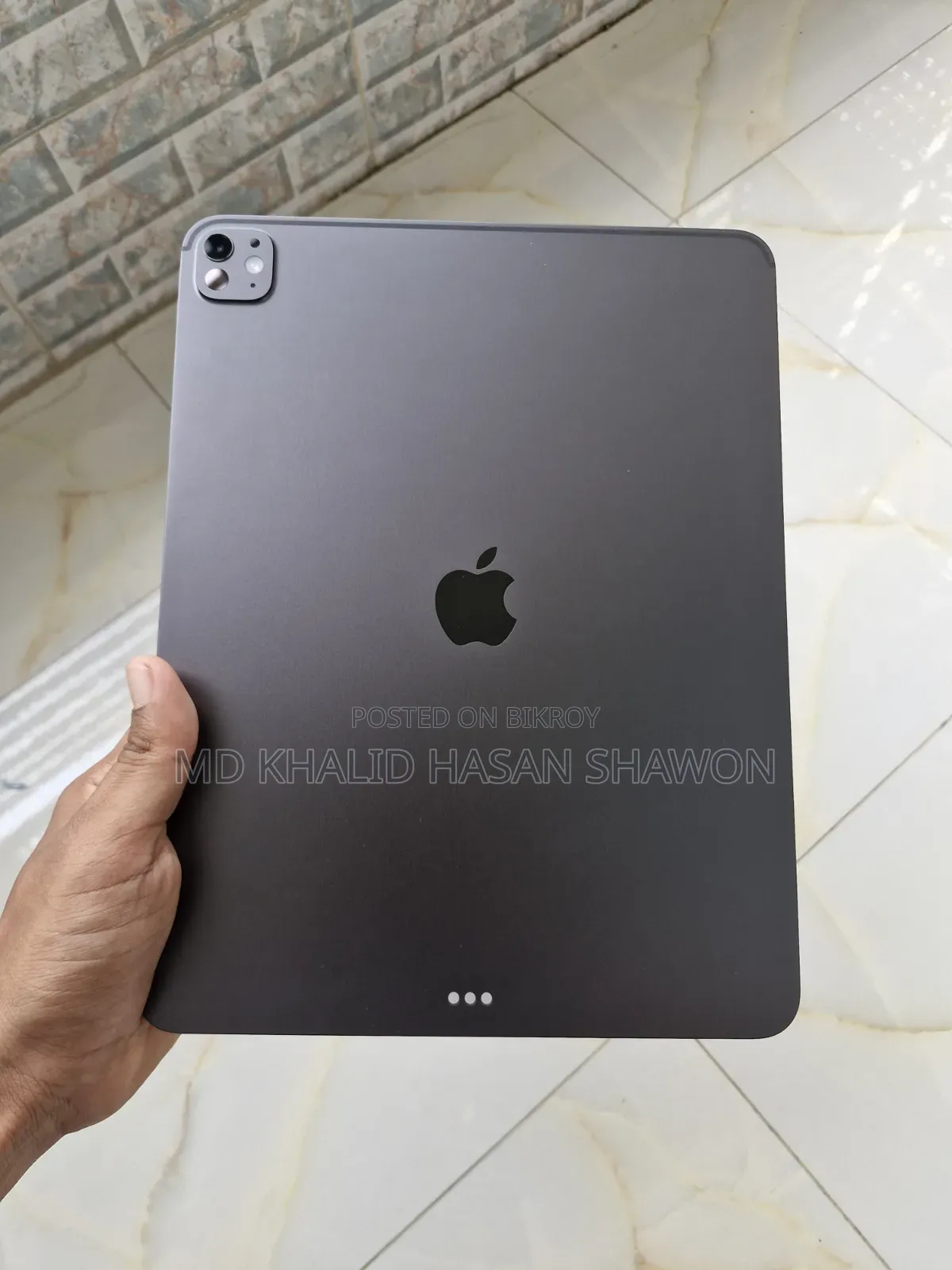 New Apple iPad Pro 13 (2025) 256 GB Black
