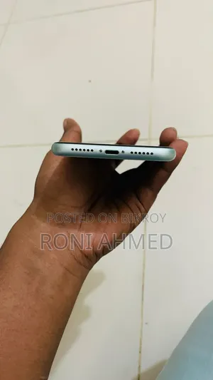 Apple iPhone 11 64 GB