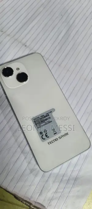 Tecno Spark 40C 128 GB White