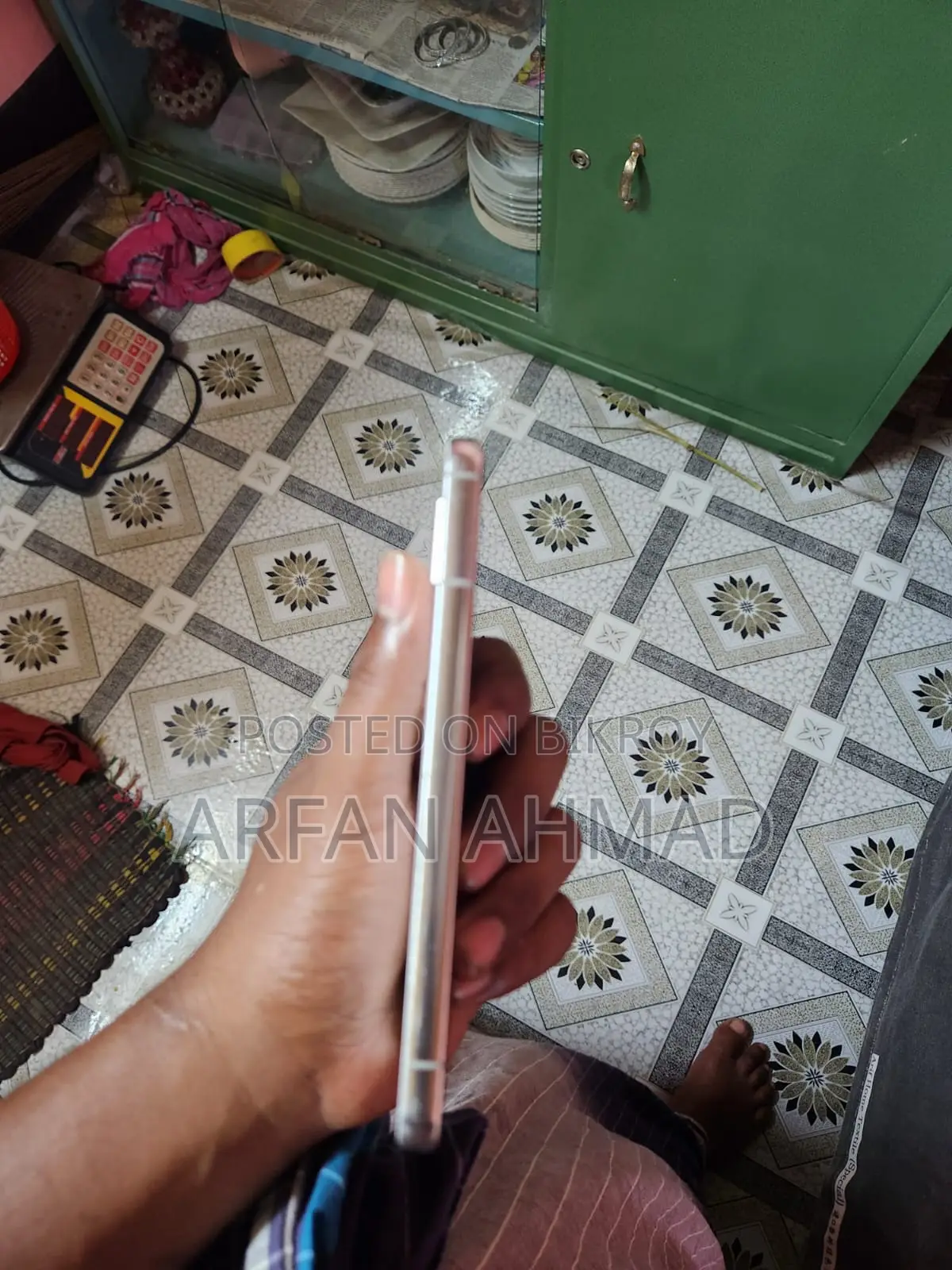 স্যামসাং গ্যালাক্সি এস২২ ৫জি ২৫৬ জিবি হোয়াইট