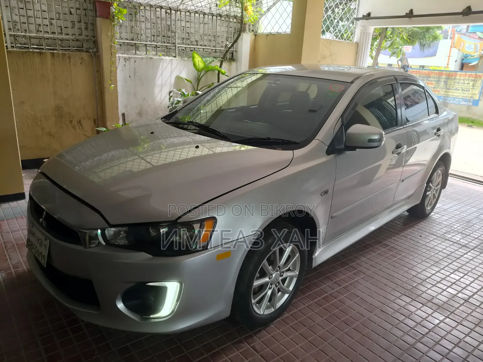 মিতসুবিশি ল্যান্সার ২০১৭ সিলভার