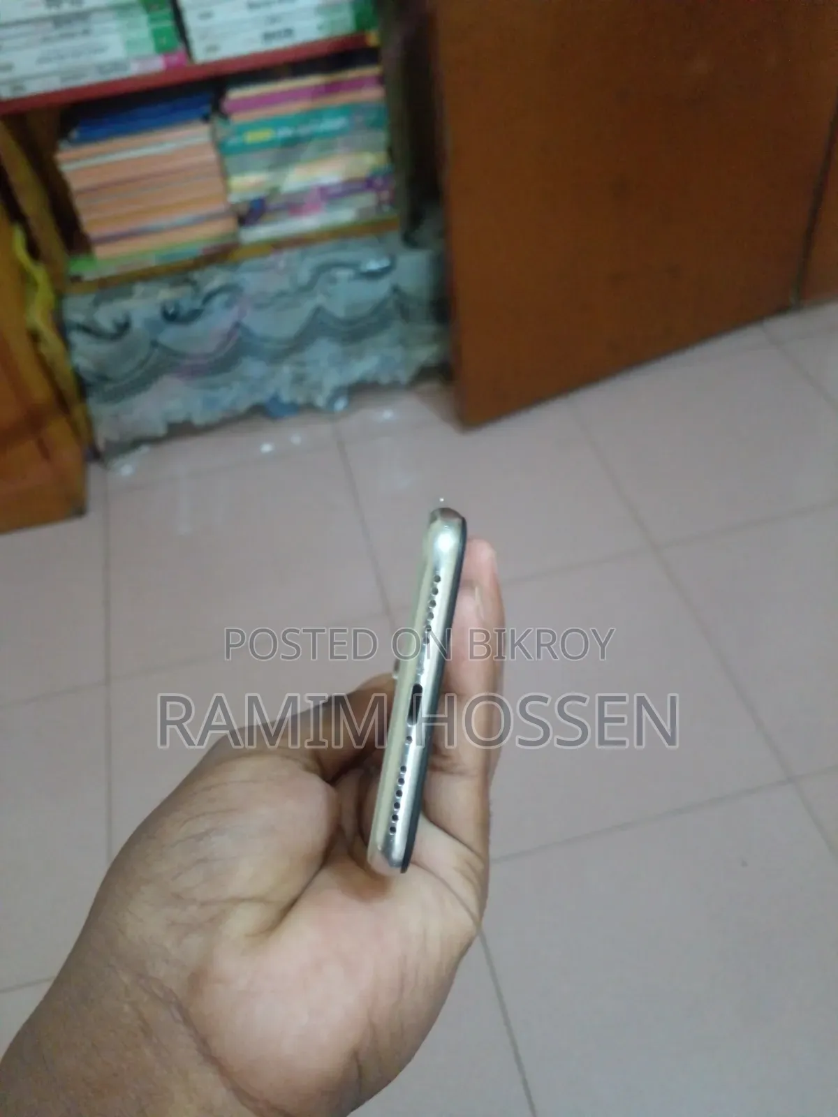 অ্যাপল আইফোন এক্স ৬৪ জিবি সাদা