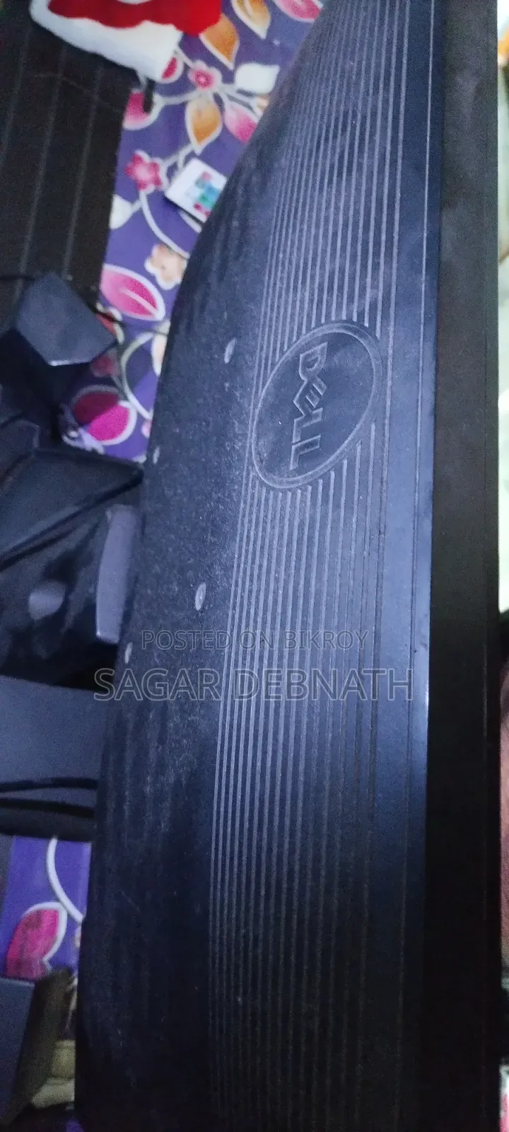 ডেল ২২ ইঞ্চি মনিটর