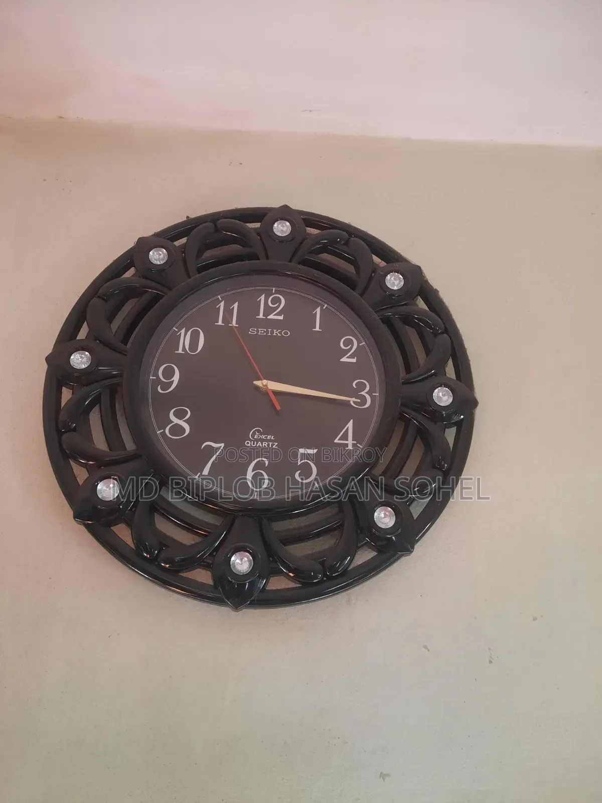 Wall clock