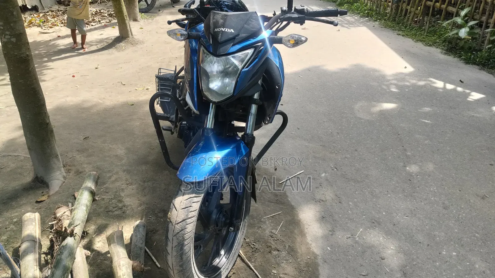 Honda Hornet 2018 Blue