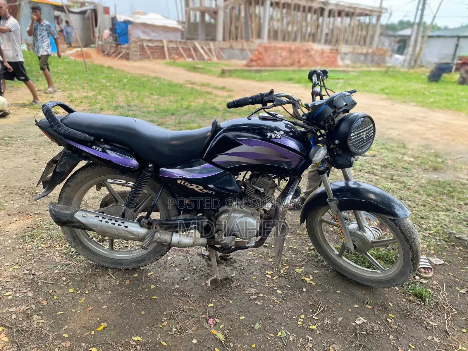 টিভিএস ২০১১ কালো