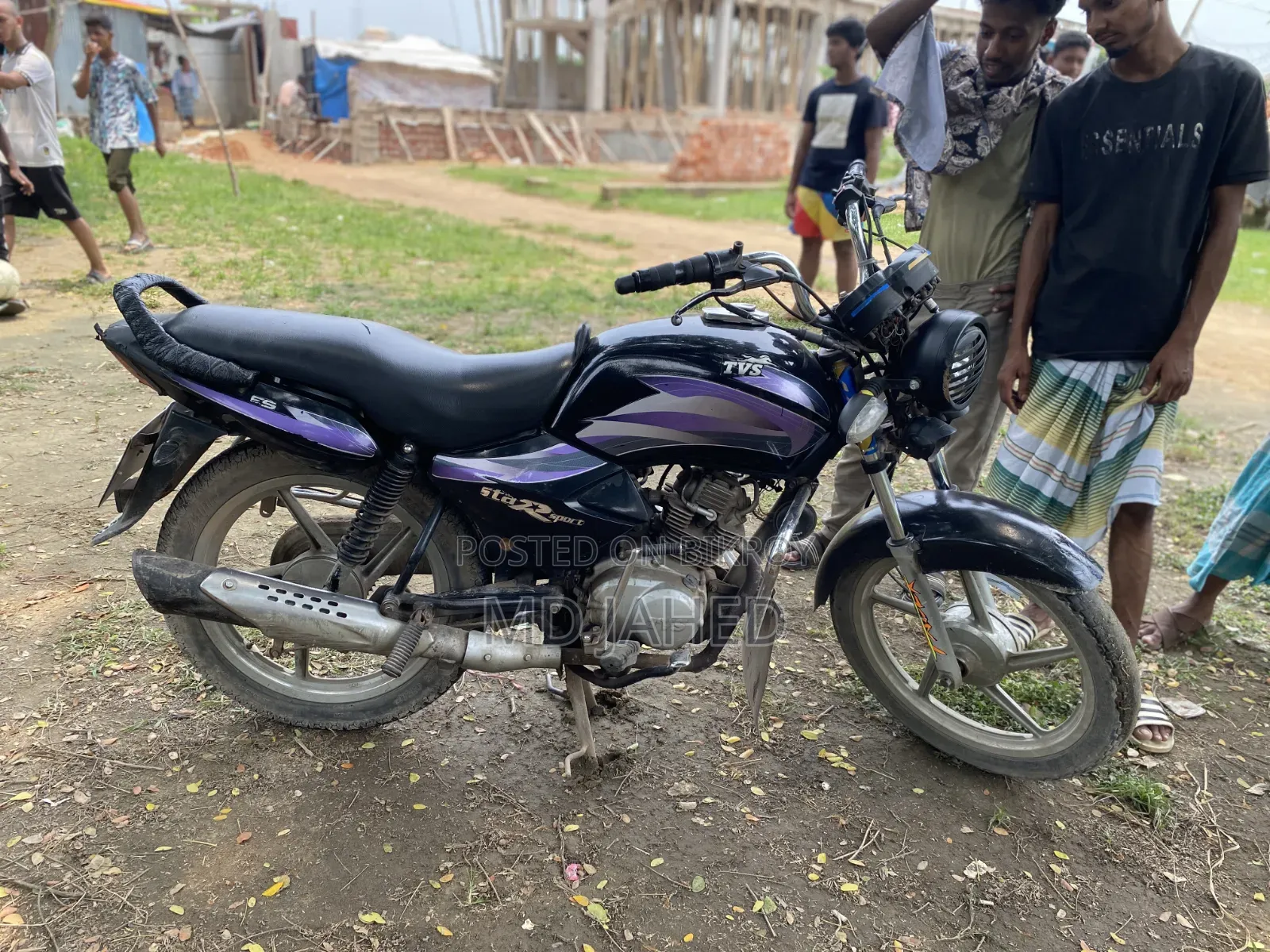 টিভিএস ২০১১ কালো