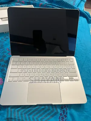 New Laptop Apple 8GB SSD 512GB