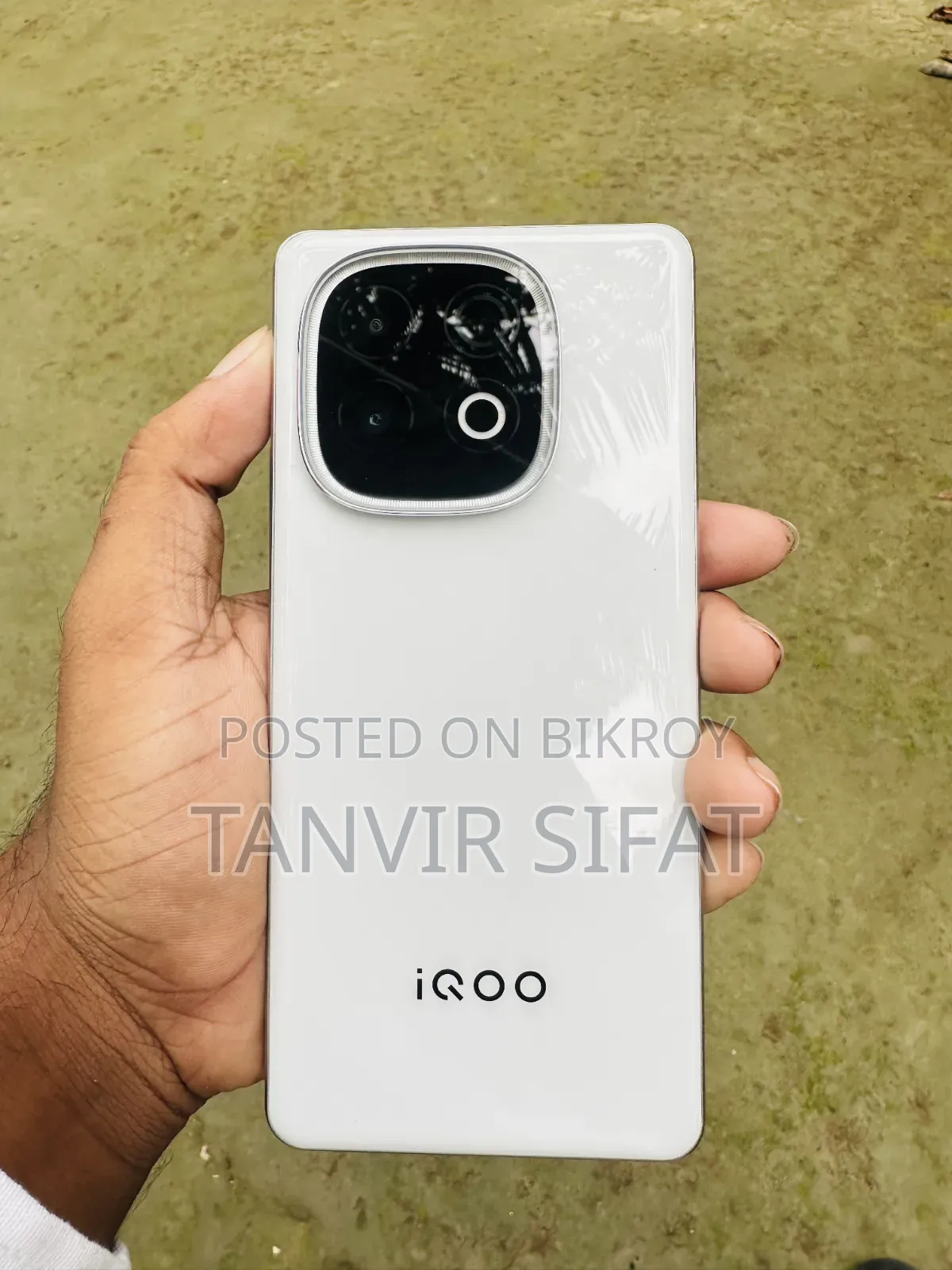 New iQOO 256 GB White