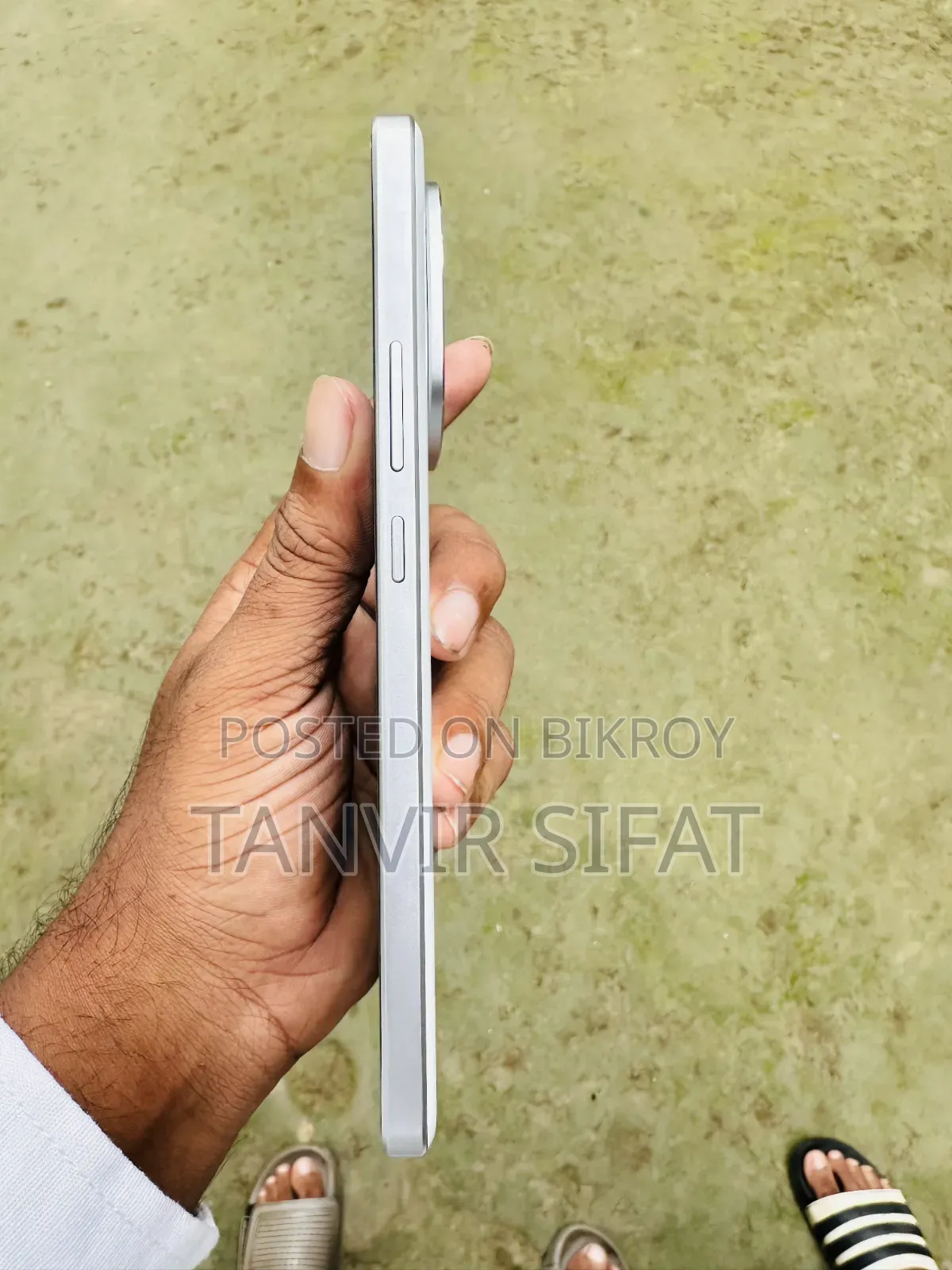 New iQOO 256 GB White