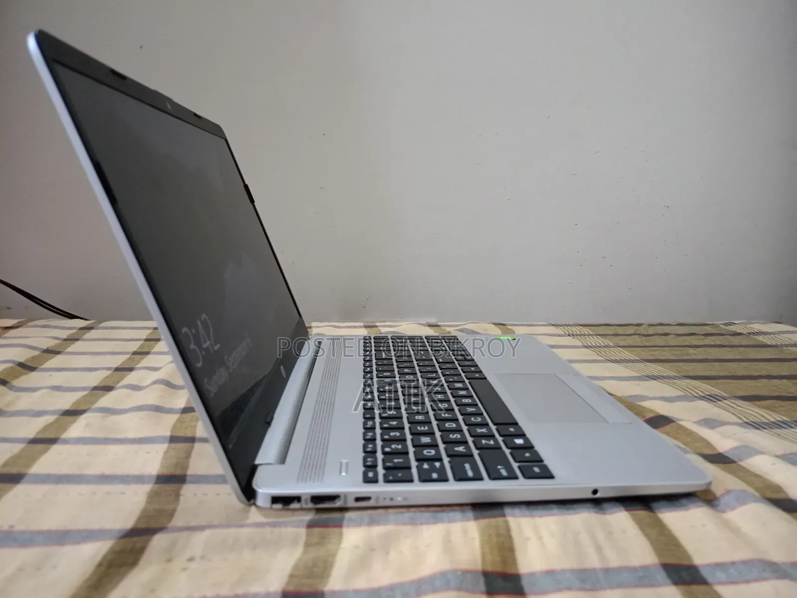 Laptop HP 15s 8GB Intel Core i7 HDD+SSD 1T