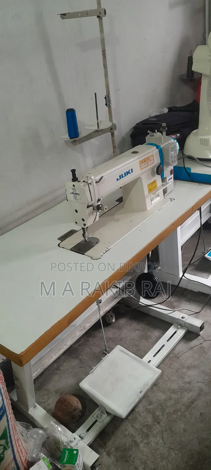 Zuki Semi Auto Plain Machine