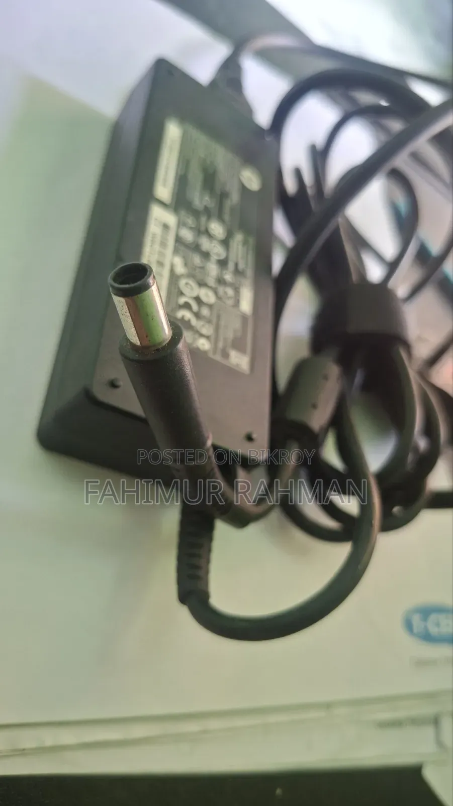 HP Original Laptop with 90 Watt Charger