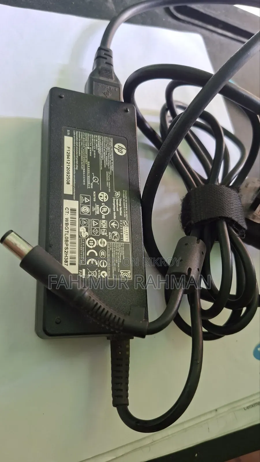 HP Original Laptop with 90 Watt Charger
