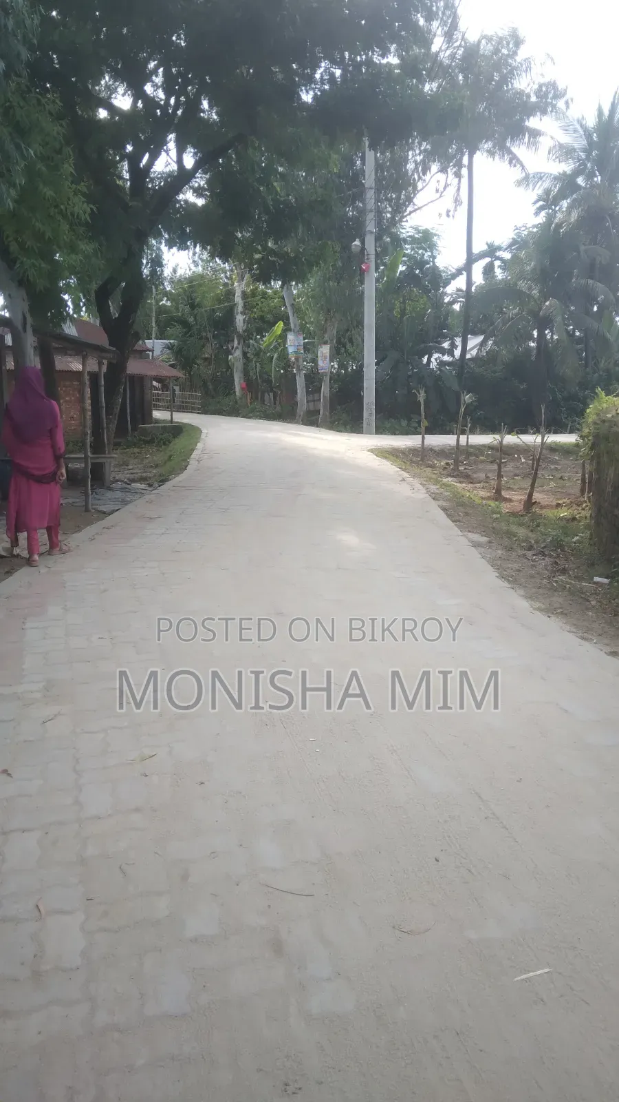 মেইন রোডের পাশে ২৬ শতক বাণিজ্যিক জমি বিক্রি হবে।
