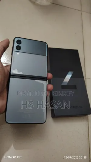 স্যামসাং গ্যালাক্সি জেড ফ্লিপ ৩ ২৫৬ জিবি কালো