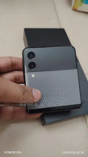স্যামসাং গ্যালাক্সি জেড ফ্লিপ ৩ ২৫৬ জিবি কালো