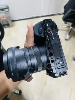 Sigma 18-50mm F/2.8 DC DN Lens for Sony E-Mount – Fresh Condition