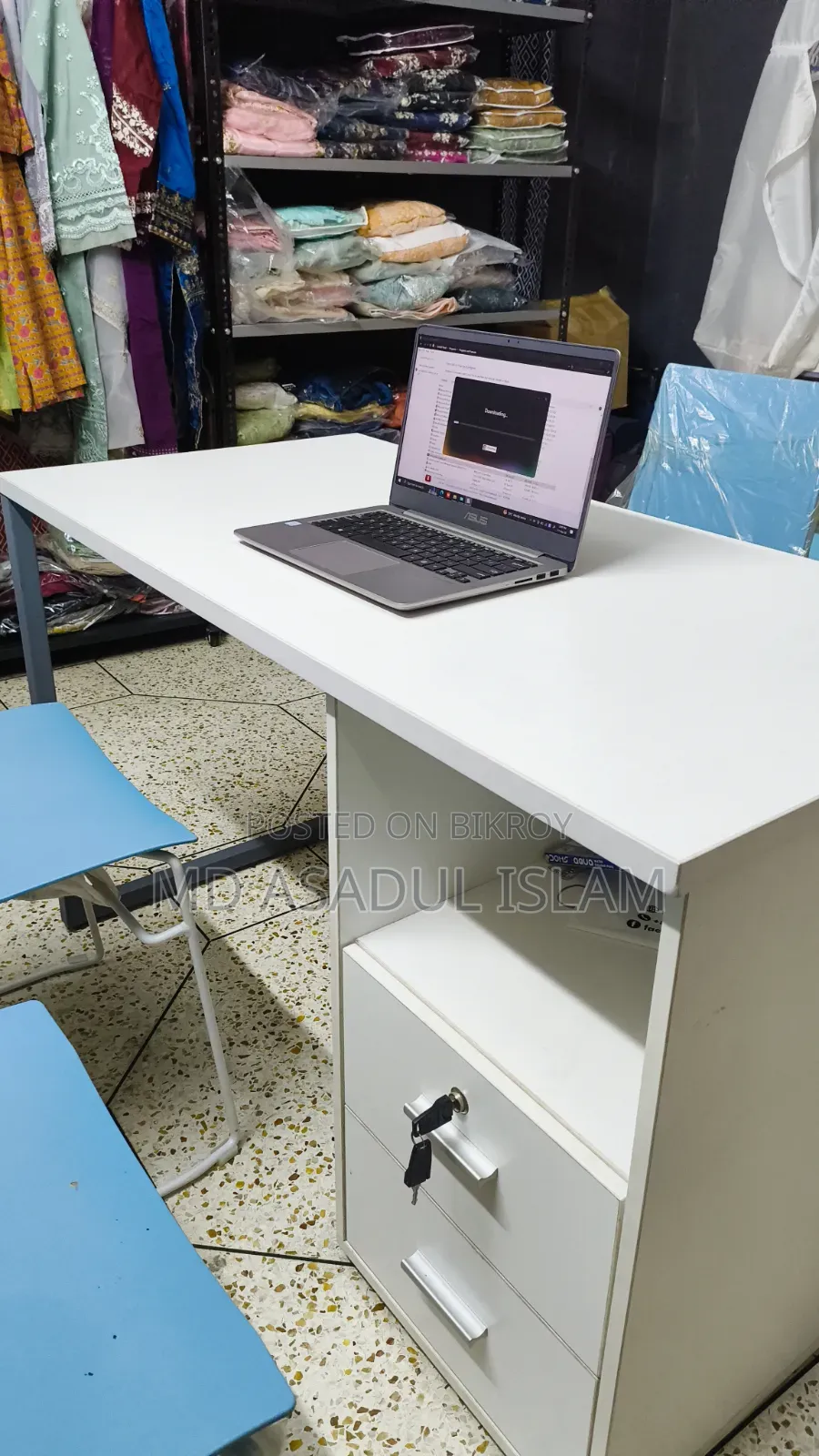 আমদানিকৃত টেবিল চেয়ার চীন থেকে
