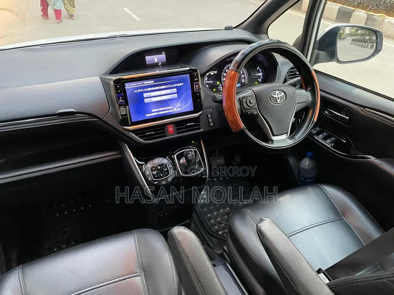 Toyota Noah 2018 White