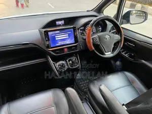 Toyota Noah 2018 White