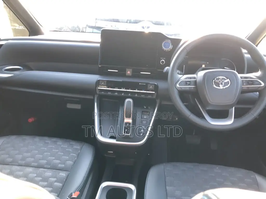 Toyota Voxy S-Z 2WD 7-Seater 2023 Black