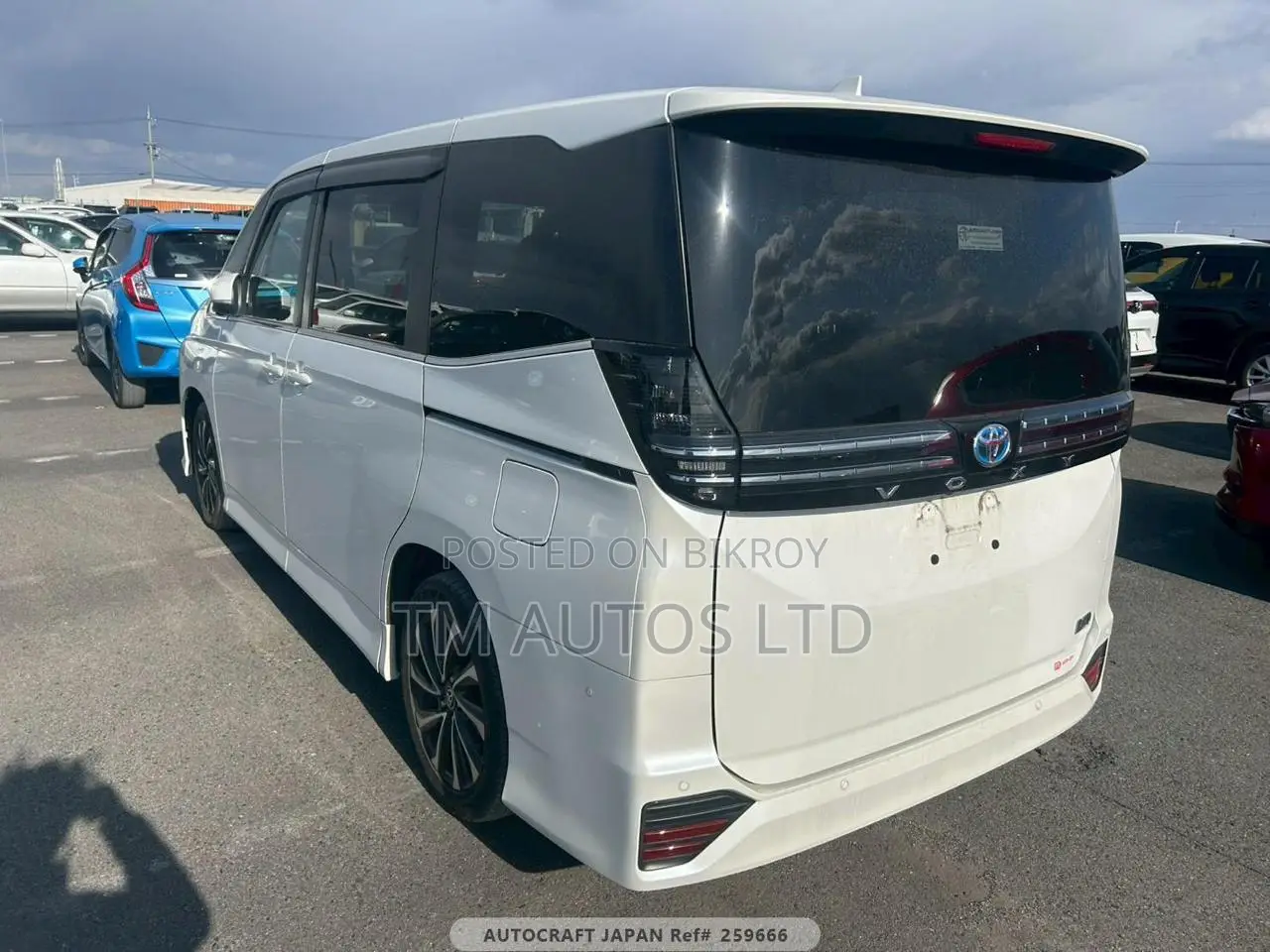 Toyota Voxy S-Z 2WD 7-Seater 2023 Pearl