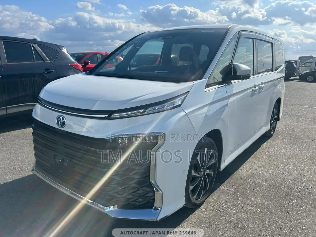 Toyota Voxy S-Z 2WD 7-Seater 2023 Pearl