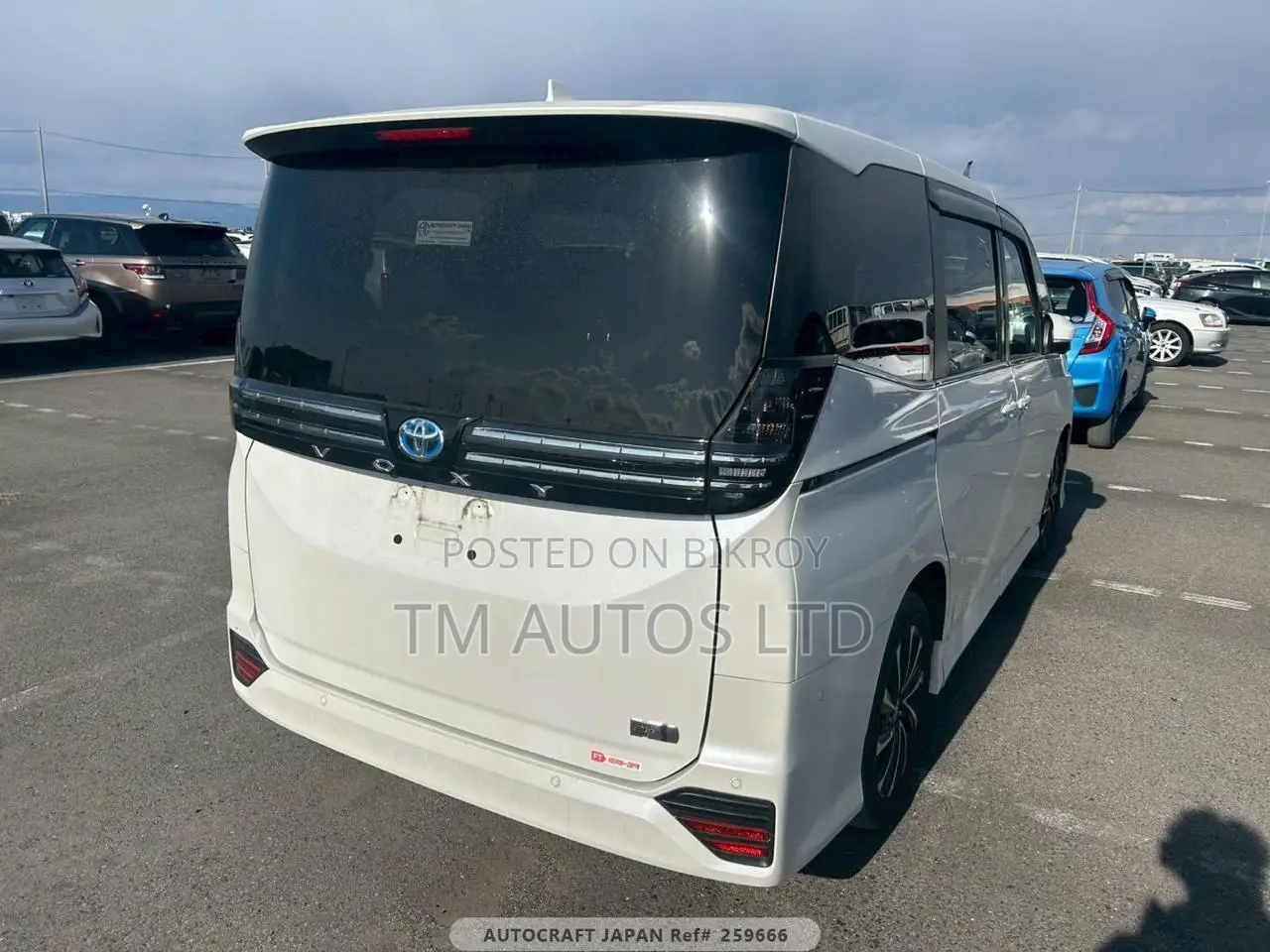 Toyota Voxy S-Z 2WD 7-Seater 2023 Pearl