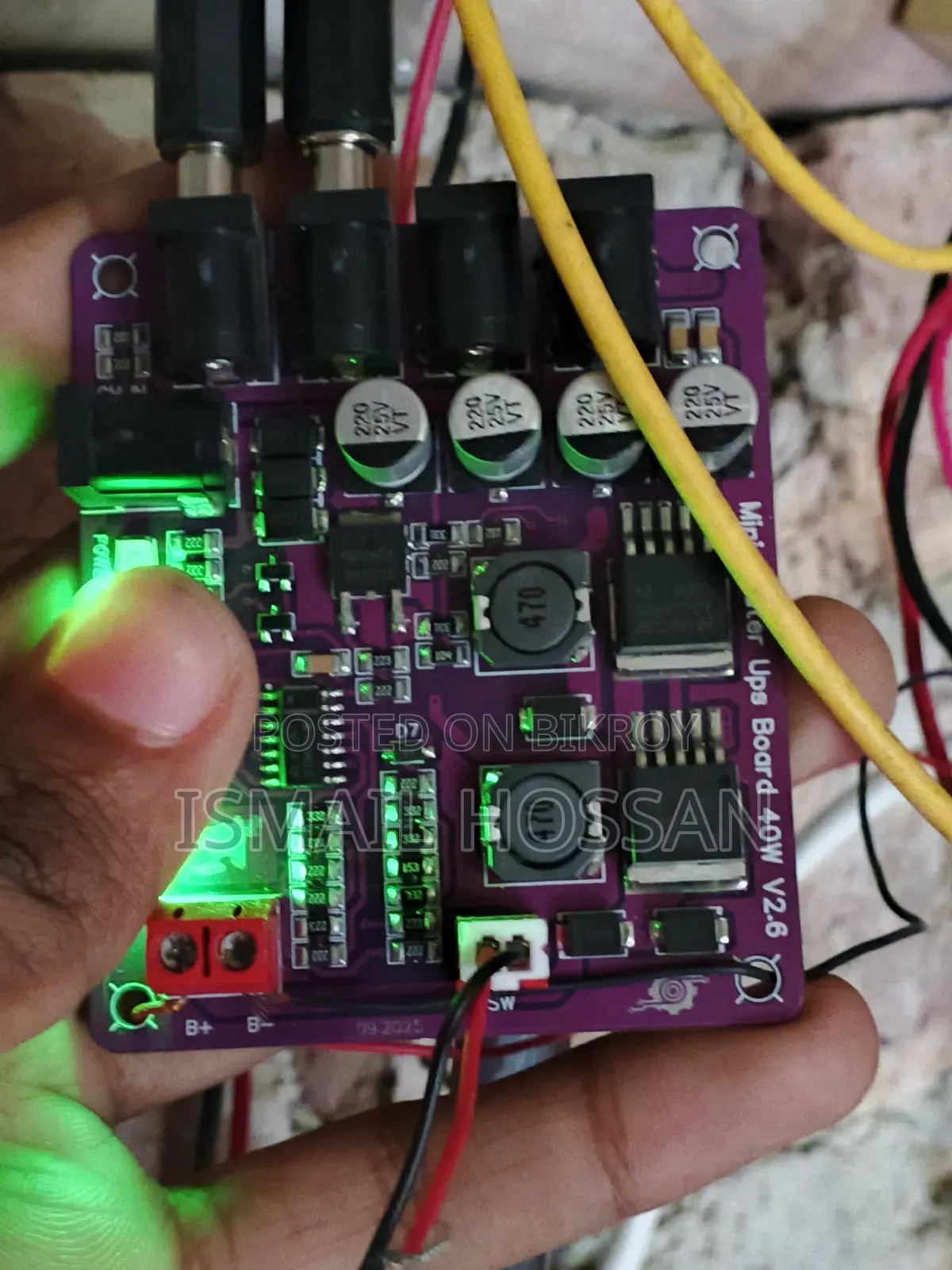 Wi-Fi Router ONU UPS Circuit