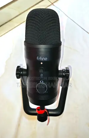 Microphone (Fifine K690 Condenser)