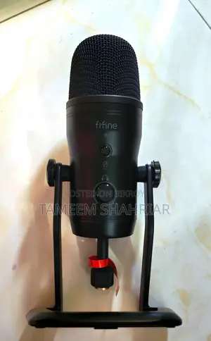 Microphone (Fifine K690 Condenser)